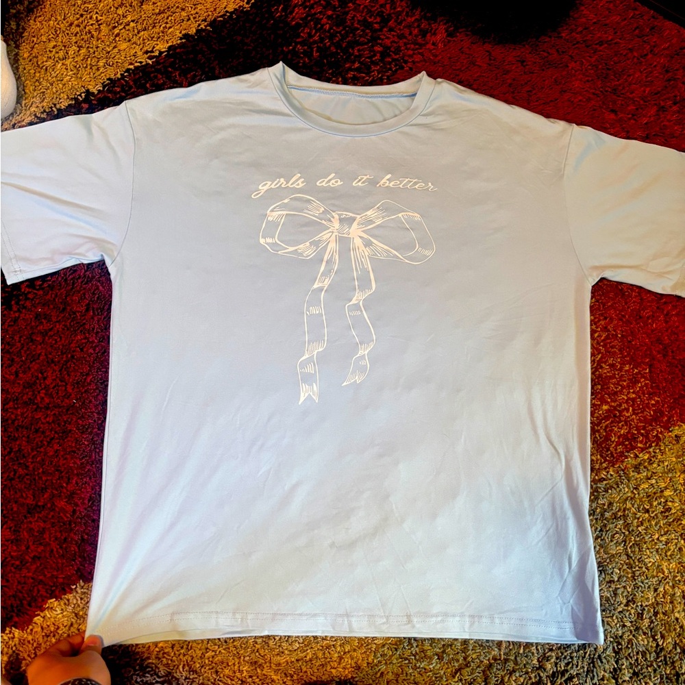 t-shirt, “girls do it better”, blank back